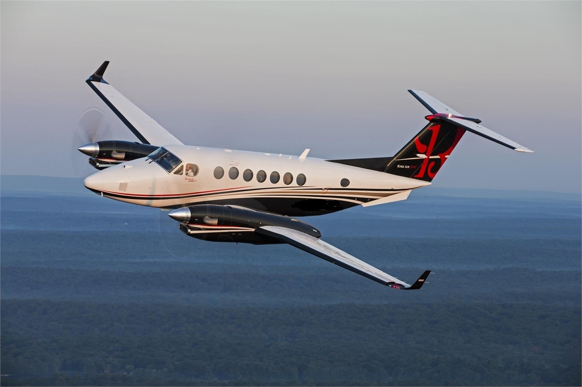Naples King Air 200 Charter