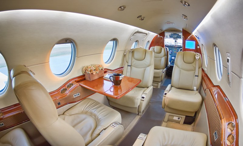 Beechjet 400A cabin for Naples charter