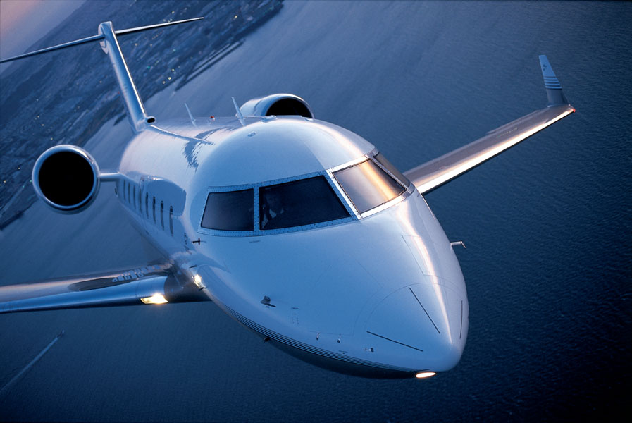 Challenger 604 view for Naples charter