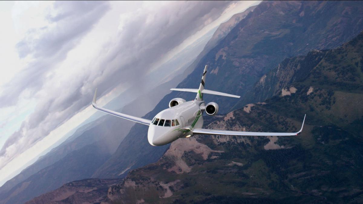 Dassault Falcon 2000S view for Naples charter