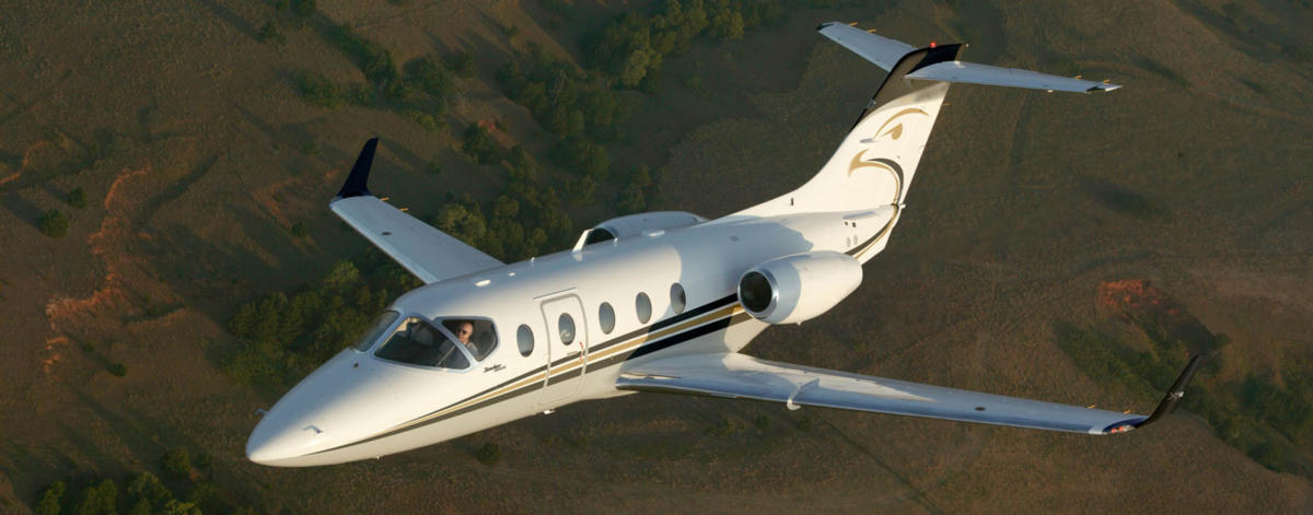 Hawker 400XP view for Naples charter