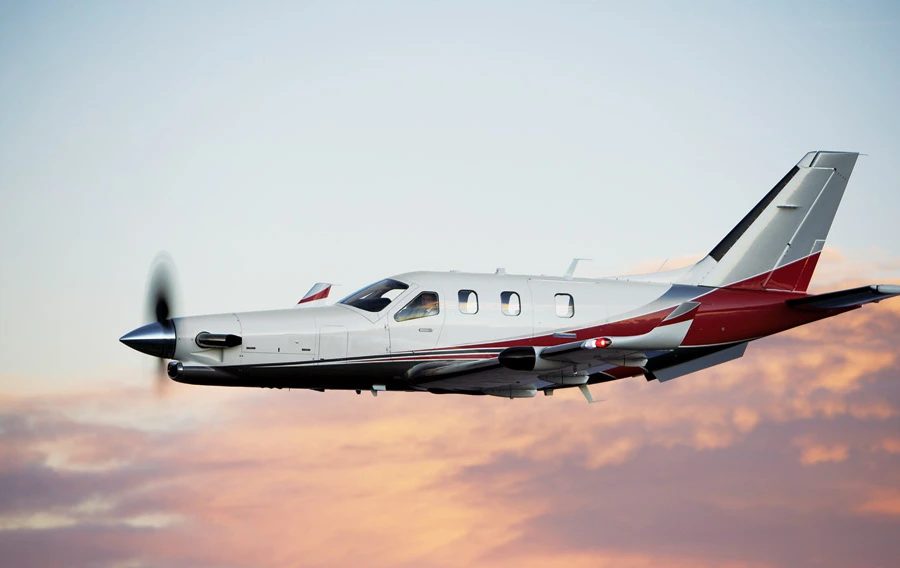 Daher TBM 900 turboprop for Naples charter