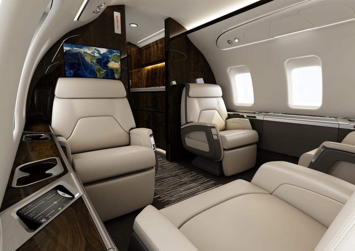 Bombardier Challenger 650 cabin for Naples charter