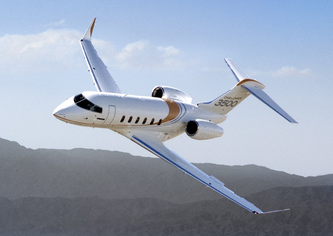 Bombardier Challenger 3500 super midsize jet for Naples charter