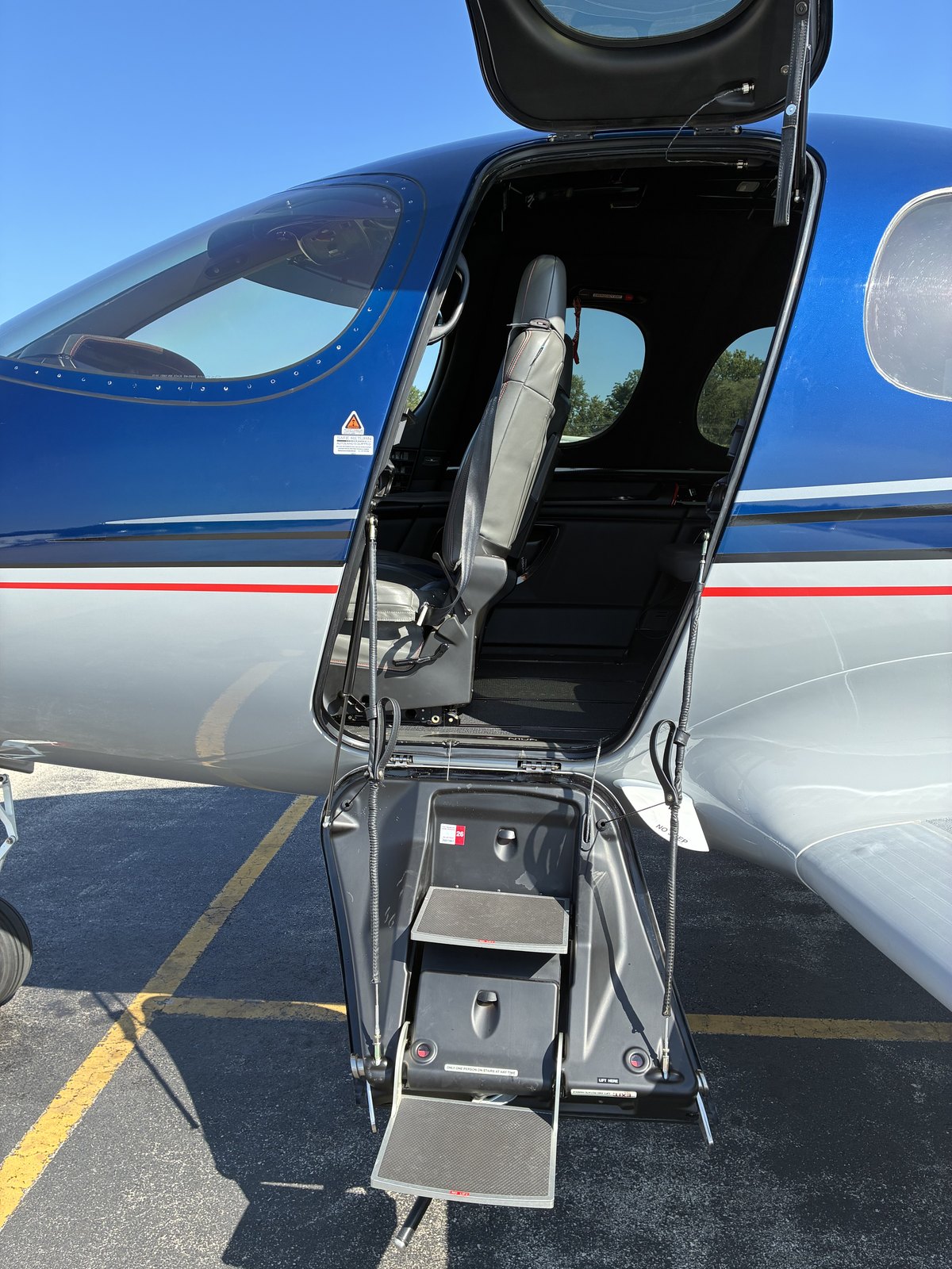 Cirrus Vision Jet SF50 cabin door and air-stair for Naples charter