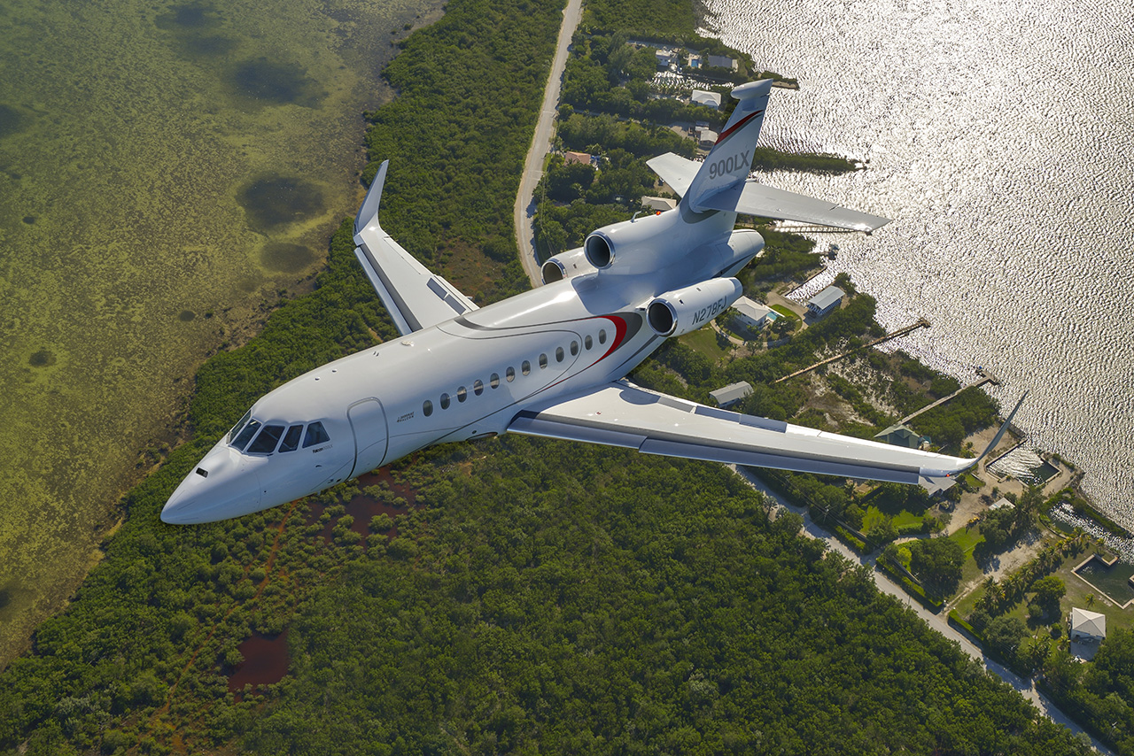 Dassault Falcon 900LX heavy jet for Naples charter